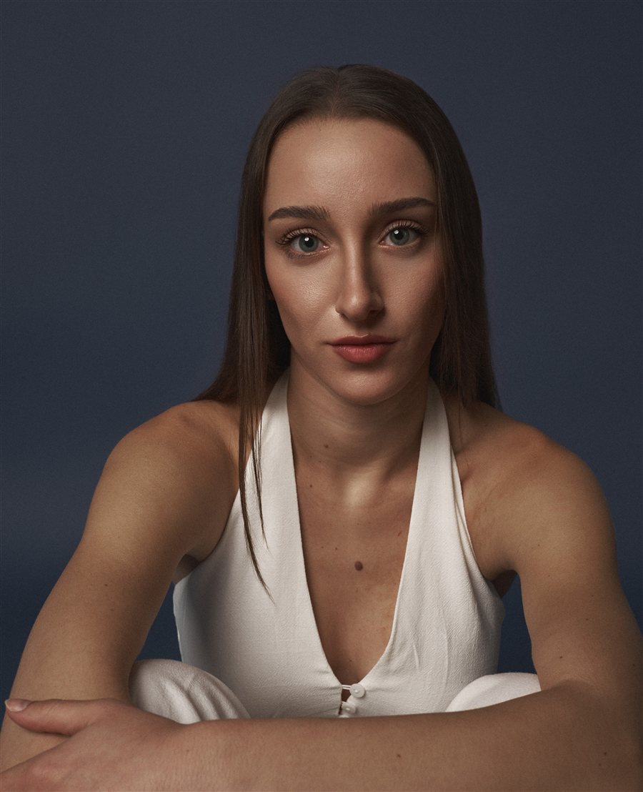 Imagenes de la actriz Laura Czarnik